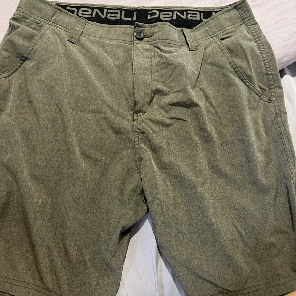 Denali Men's Gray Hybrid Shorts